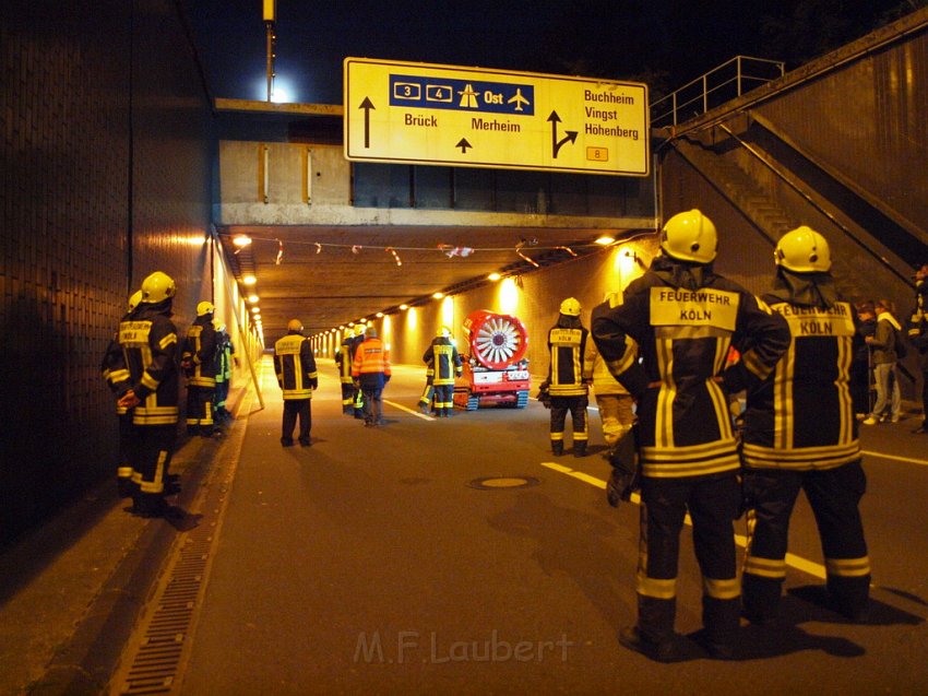 BF Koeln Tunneluebung Koeln Kalk Solingerstr und Germaniastr P157.JPG
